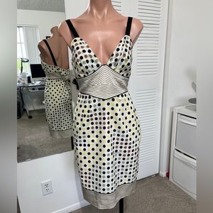 Beautiful polkadots dress with zipper on the side